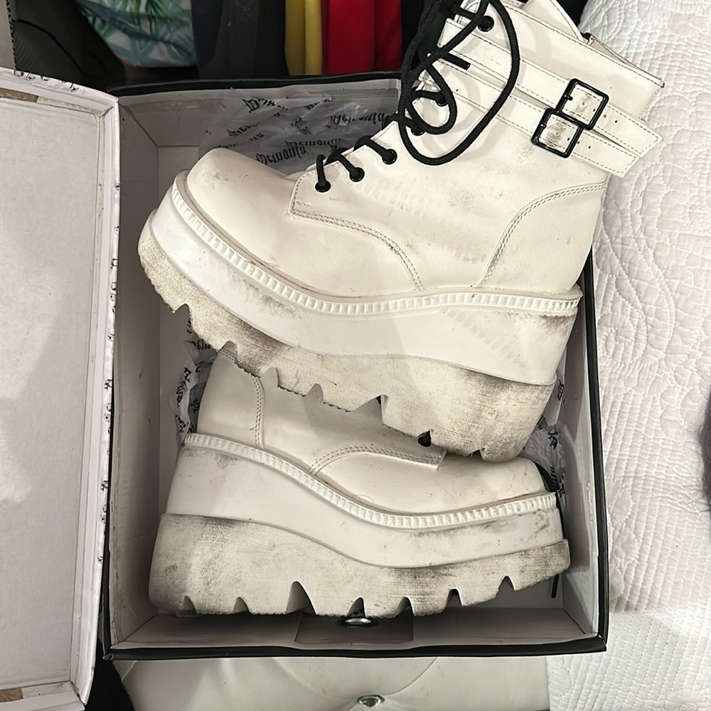Demonia shaker white platform boots goth grunge festival NWT